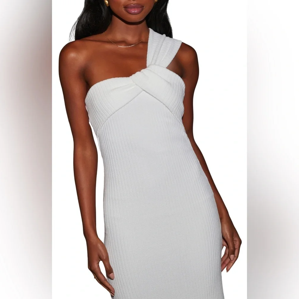 VICI COLLECTION Emberly One-Shoulder Midi Sweater Dress M - Picture 8 of 9